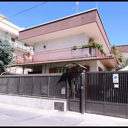 Il Villino Apartments Bari Buitenkant foto